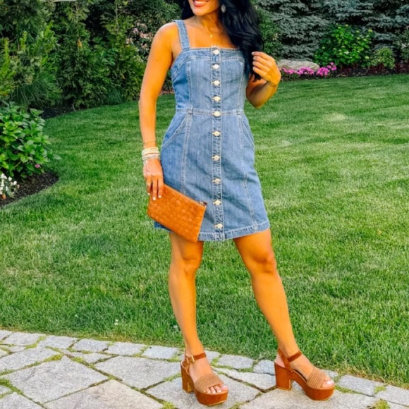 Levi’s Denim Button-Down Dress Size Small - Picture 2 of 8